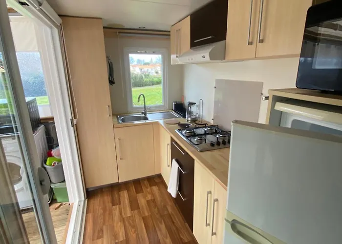Mobil'home En Vendee Sud - A 5 Minutes D'o'gliss Park Et Fun Park Camping *